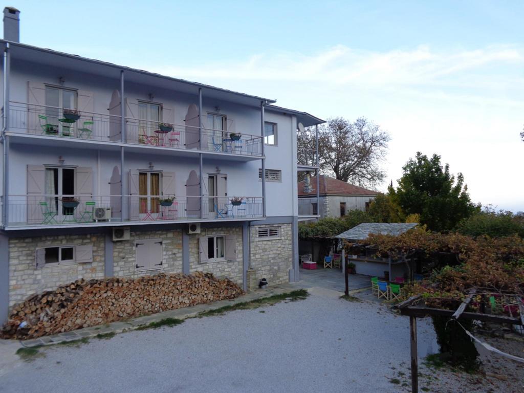 Odos Kentavron Hotel Tsagkarada Buitenkant foto
