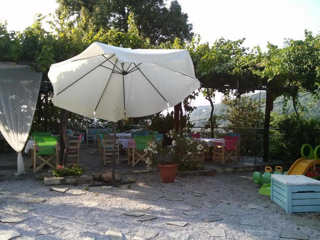 Odos Kentavron Hotel Tsagkarada Buitenkant foto